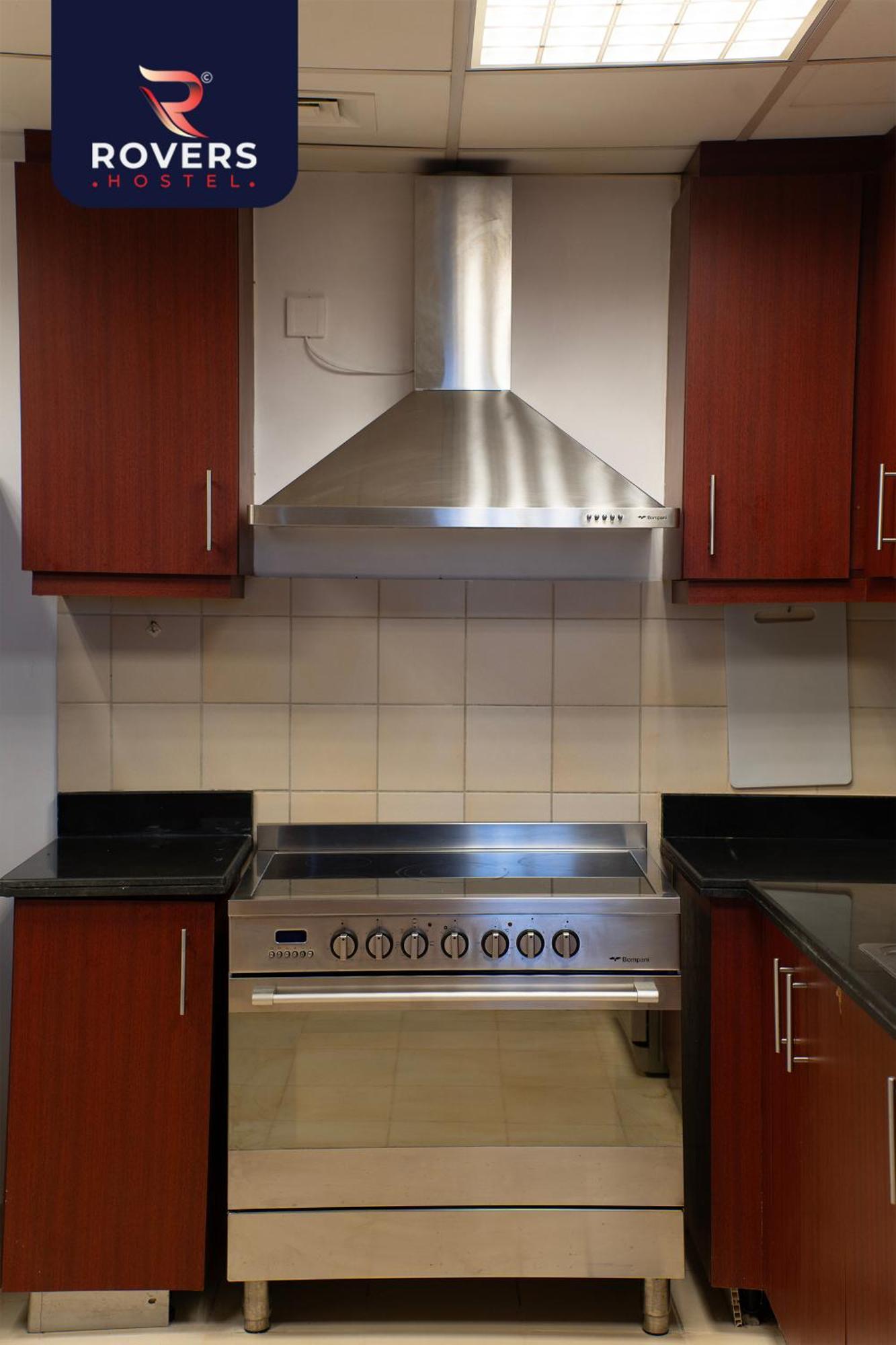 Rovers Beach Jbr Hostel Dubai